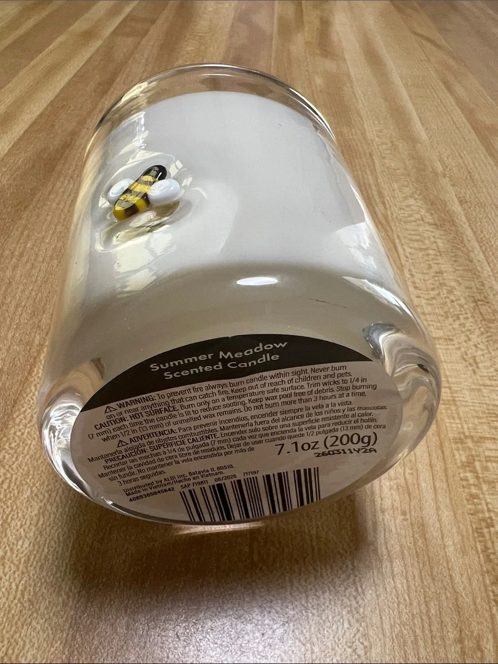 #2683* “4x4” Bee Accent White Glass Candle - Picture 5 of 16